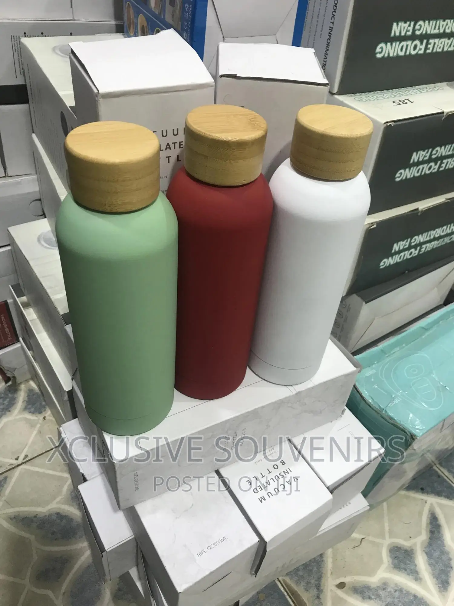 500ml Vacuum Insulated Flask With Wooden Cover