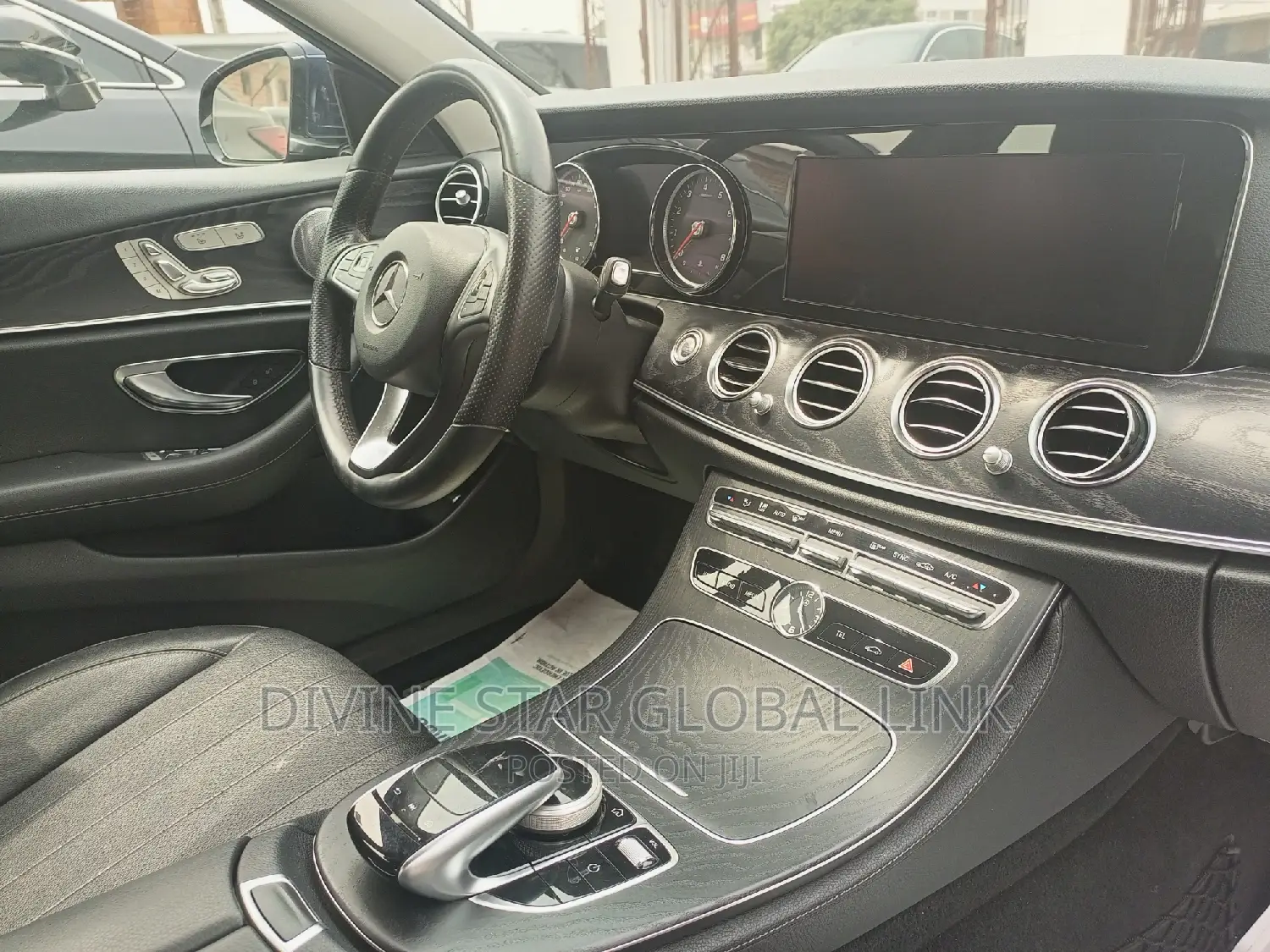 Mercedes-Benz E300 2018 Blue