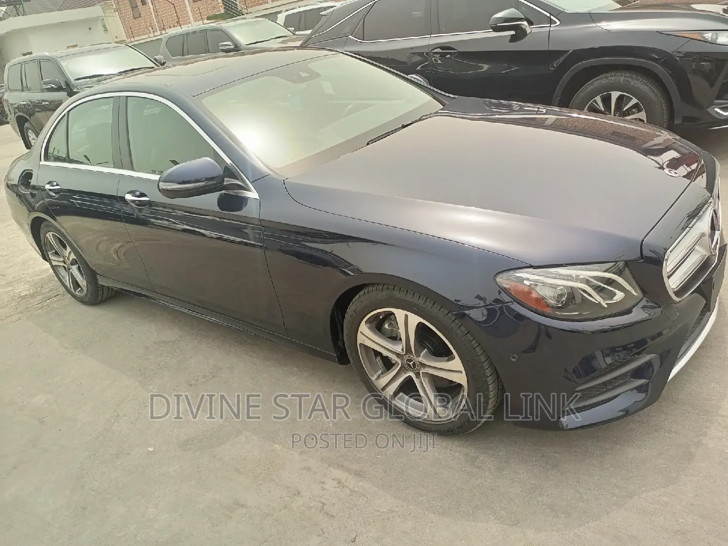 Mercedes-Benz E300 2018 Blue