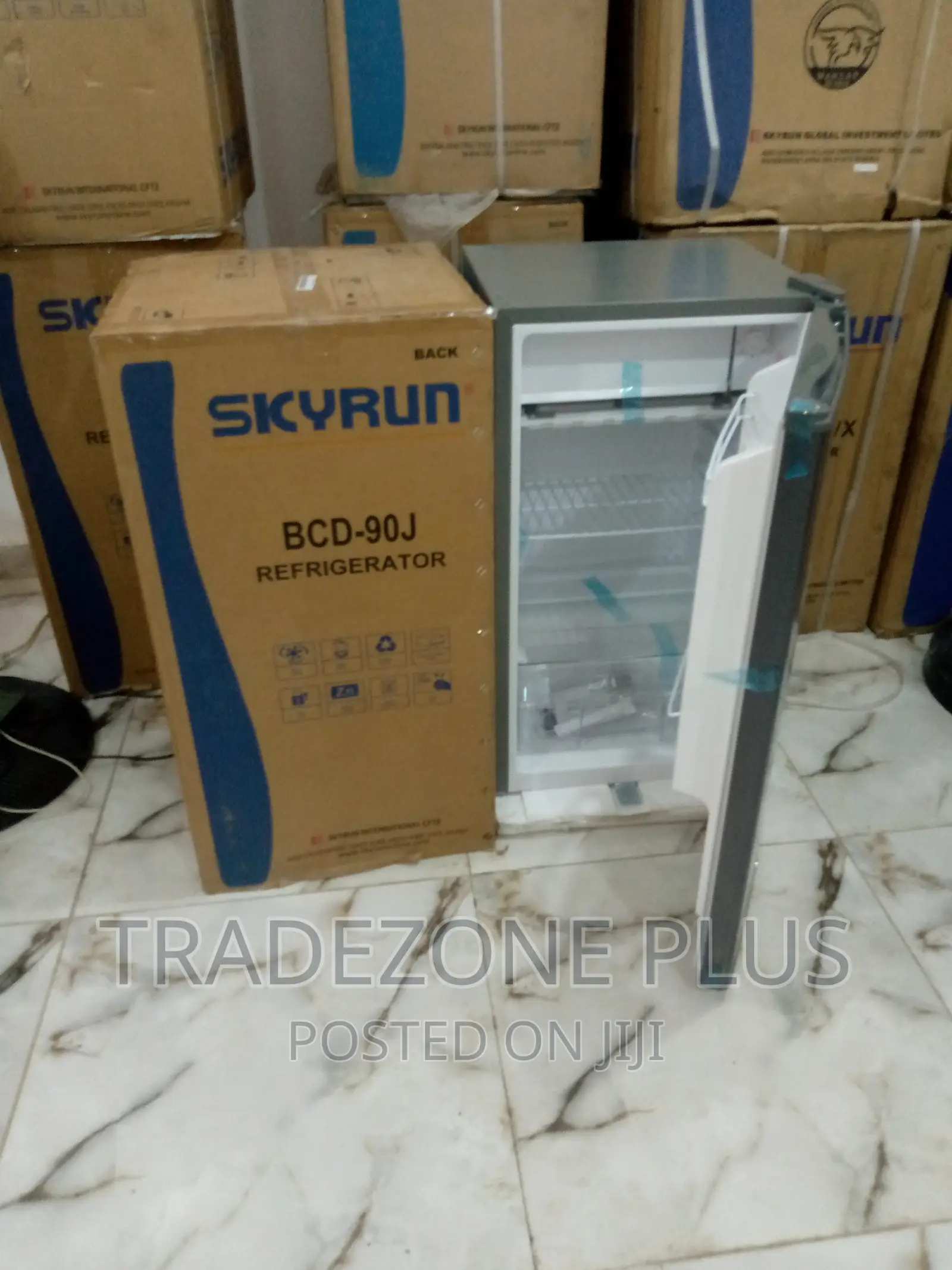 Skyrun 80L Single Door Anti-Rust Refrigerator BCD-90J