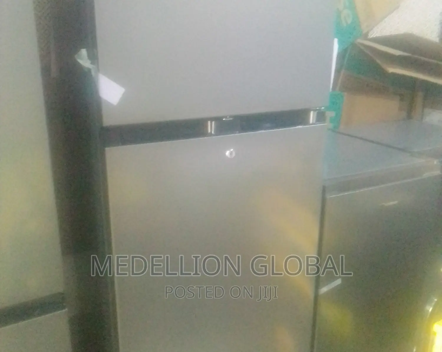 Hisense 205L Double Door Fridge