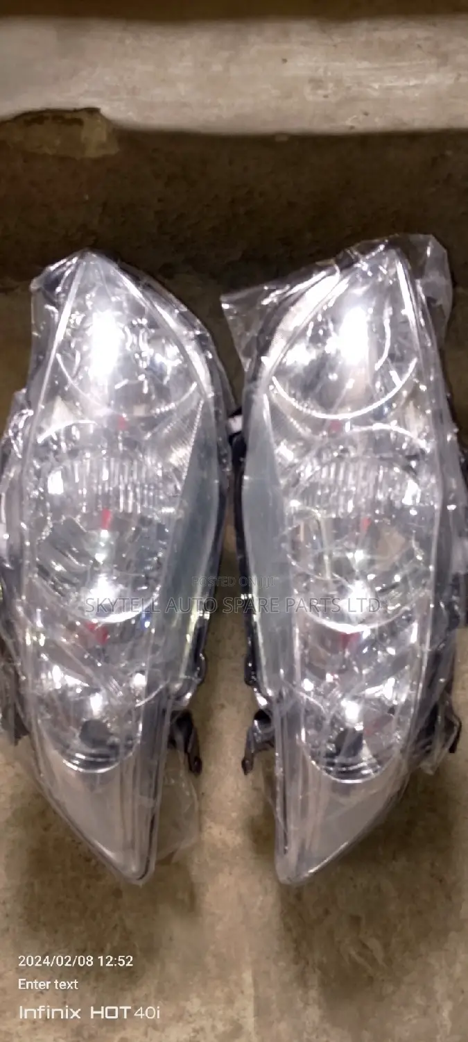 Complete Set of Head Lamp, Corolla 2008 (South Africa)