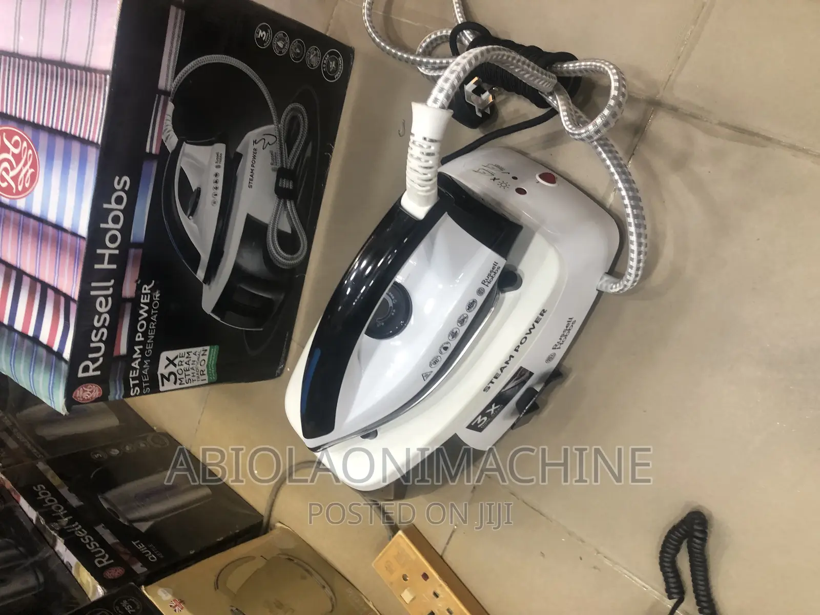 Russell Hobbs Steam Power Generator Iron