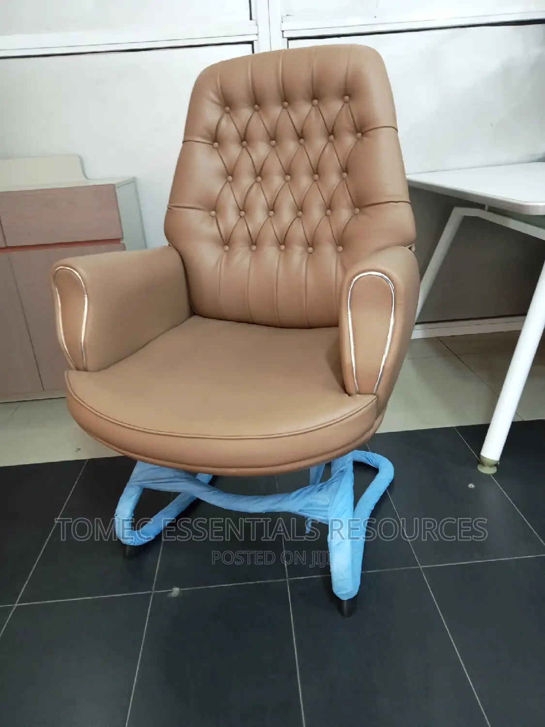 Imported Quality Office Executive Visitors Chair