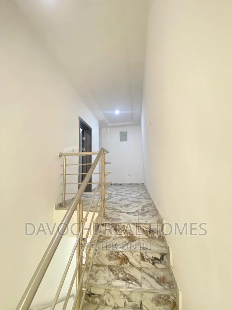 4bdrm Duplex in Chevron Conservation, Lekki for rent