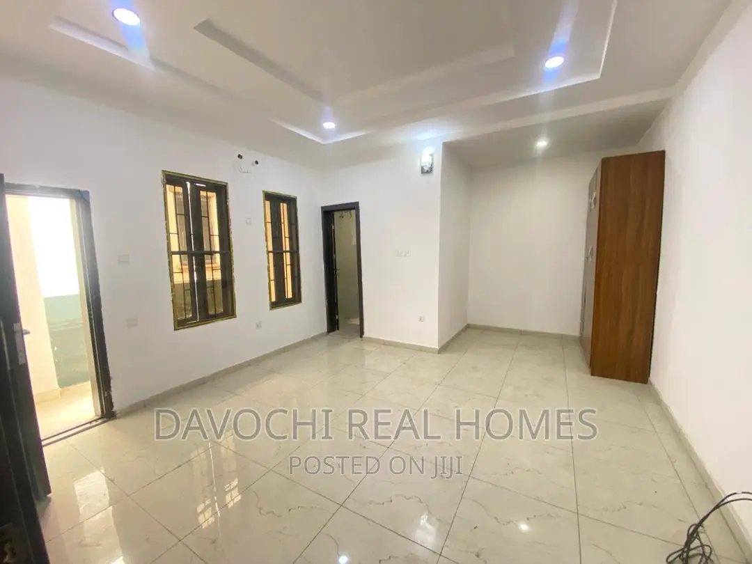 4bdrm Duplex in Chevron Conservation, Lekki for rent