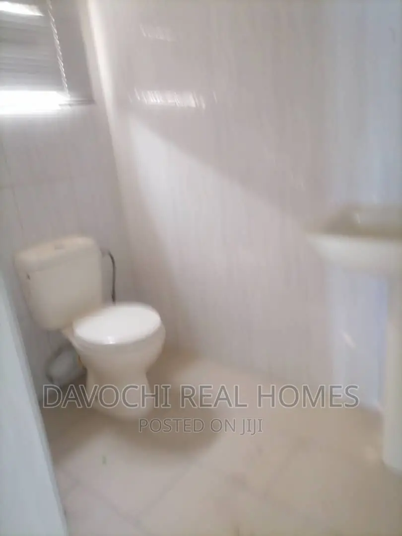 3bdrm Apartment in Oral Estate By, Lekki for rent