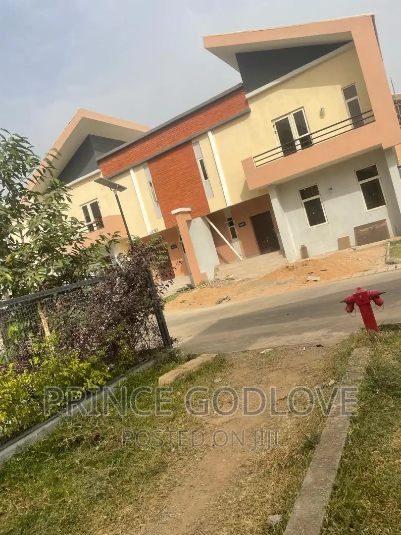 4bdrm Duplex in Urban Shelter, Dawaki for sale