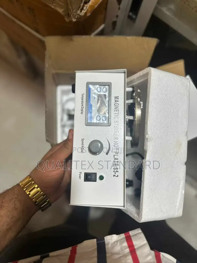 Temperature Display Magnetic Stirrer Hot Plate 85-2