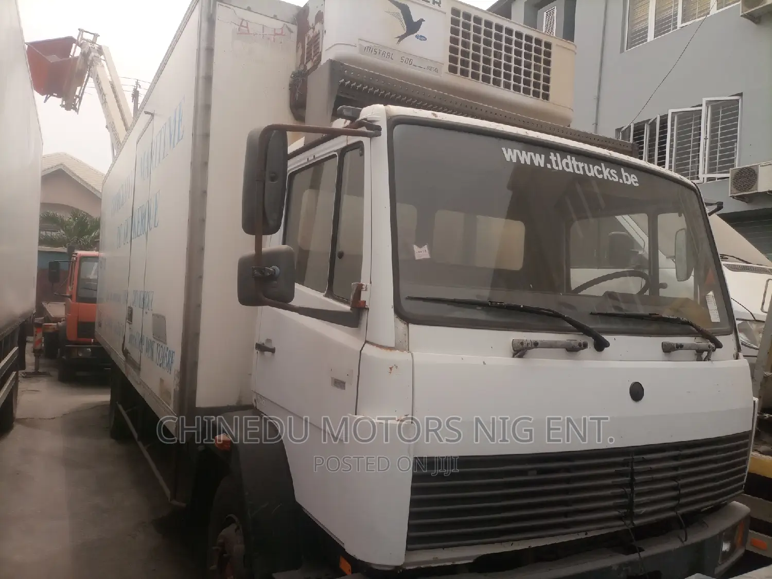 Mercedes Benz 11-17 Coolling Truck 1998 White
