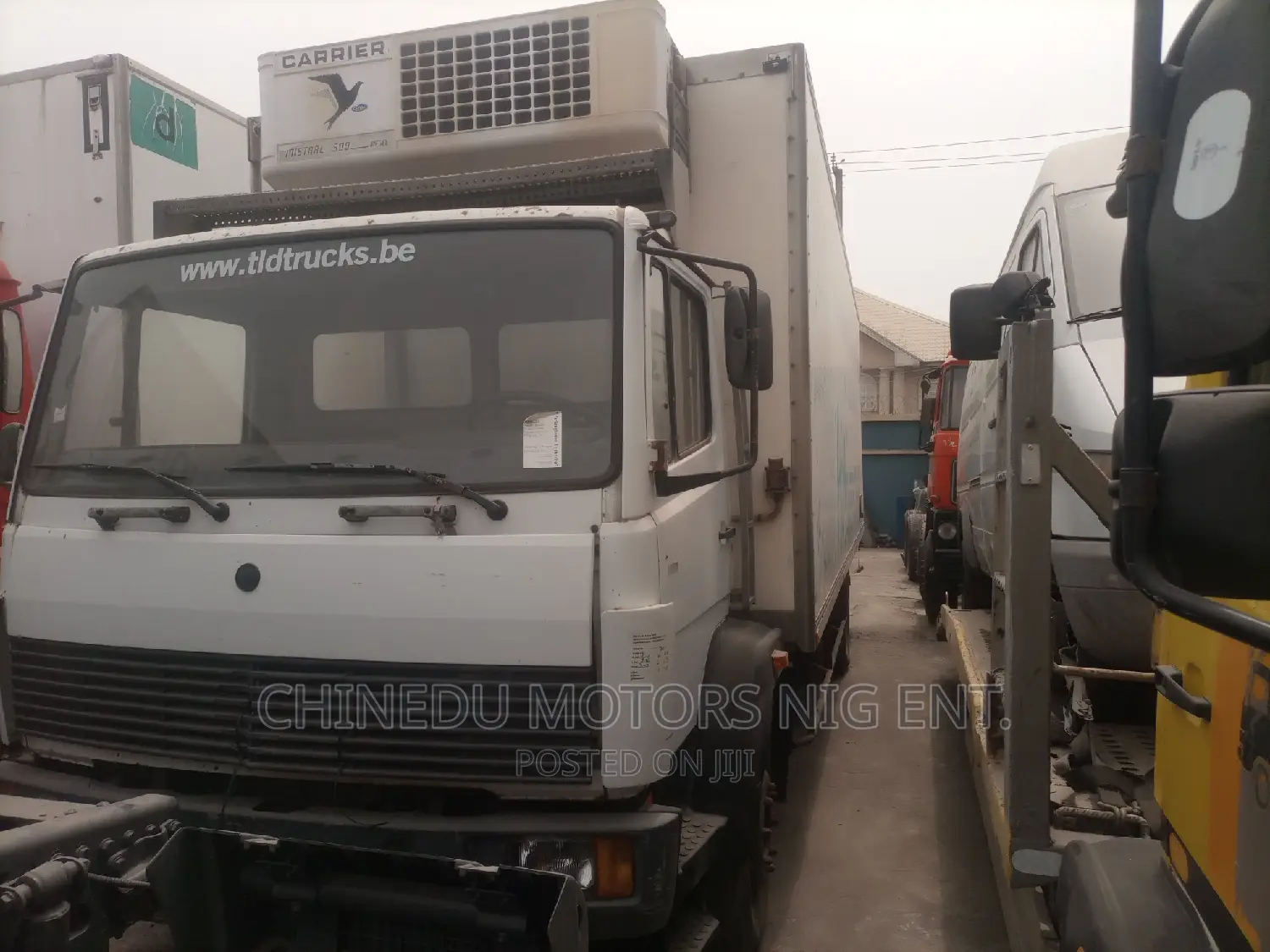 Mercedes Benz 11-17 Coolling Truck 1998 White