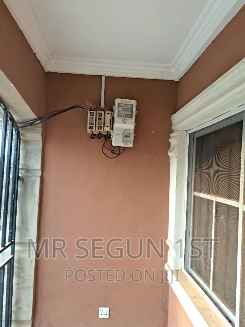 2bdrm Bungalow in Olorunkemi Estate, Akala Express for rent