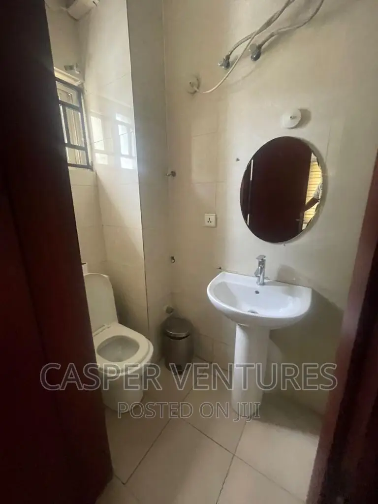 Furnished 3bdrm Duplex in Cromwell, Chevron for rent