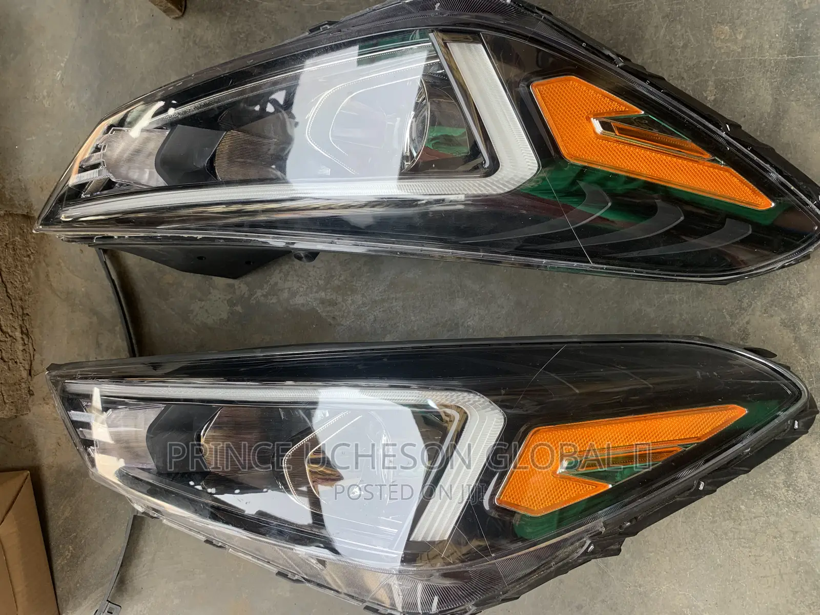 Hyundai Tucson 2019 Set of Headlight