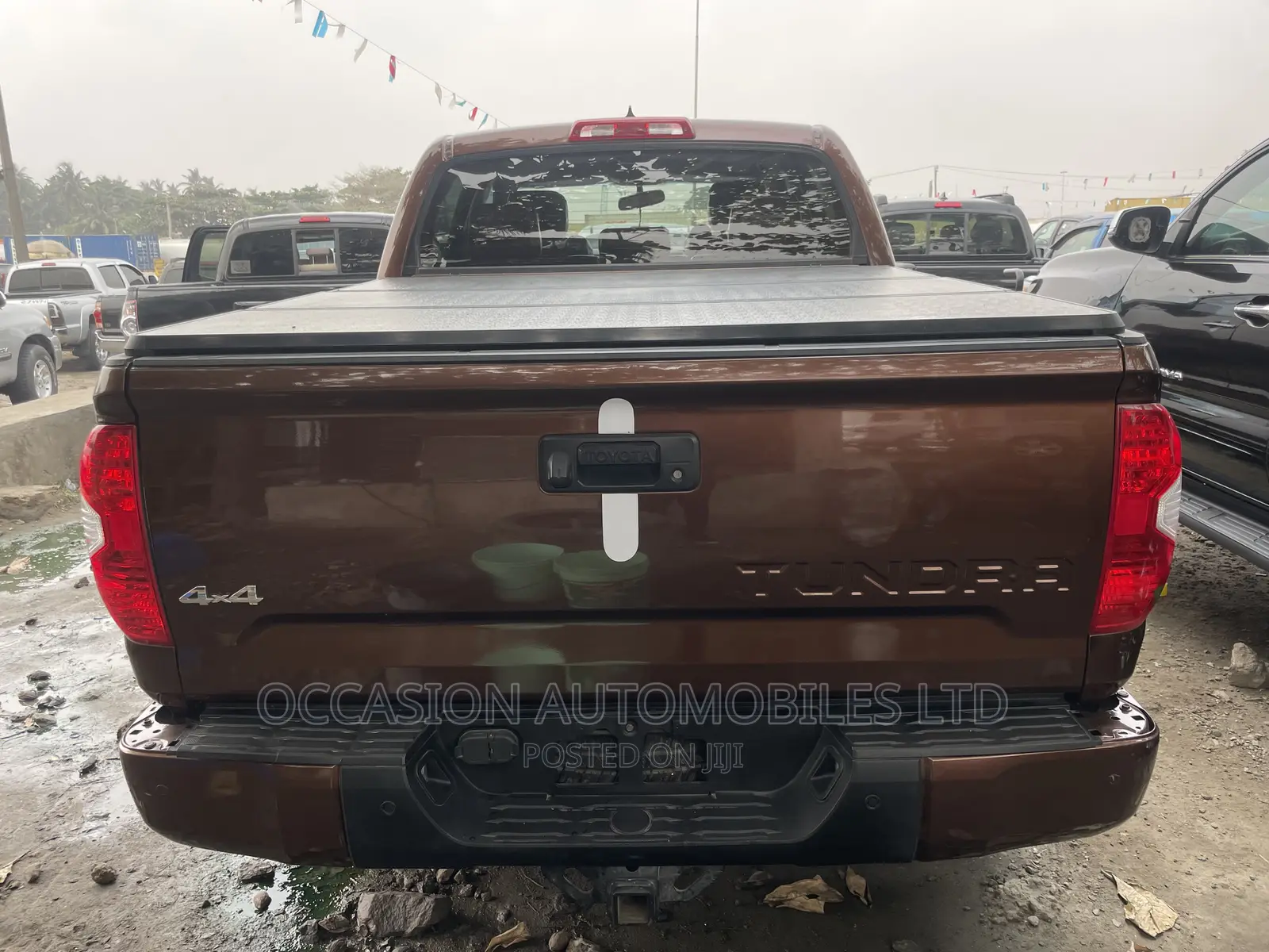 Toyota Tundra 2018 Brown