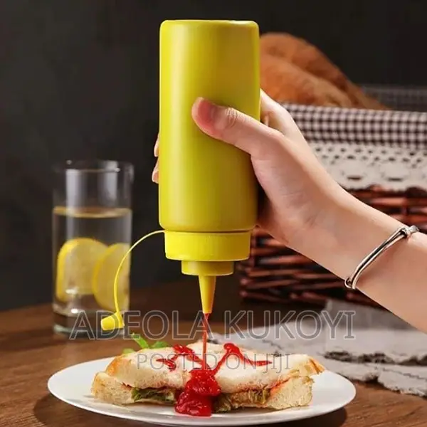 12pcs of 600ml Plastic Squeeze Bottle