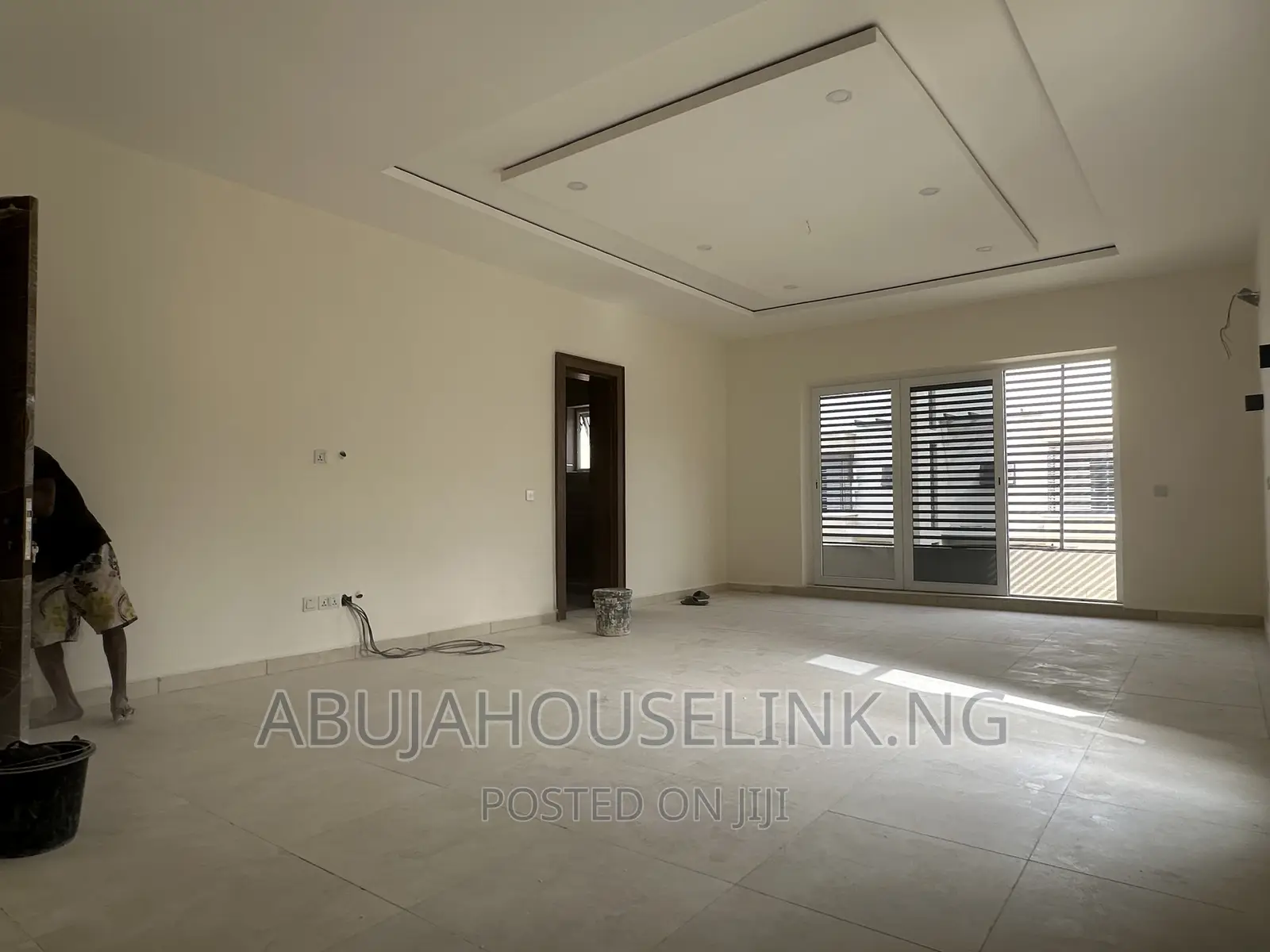 6bdrm Duplex in Guzape Main Abuja for sale