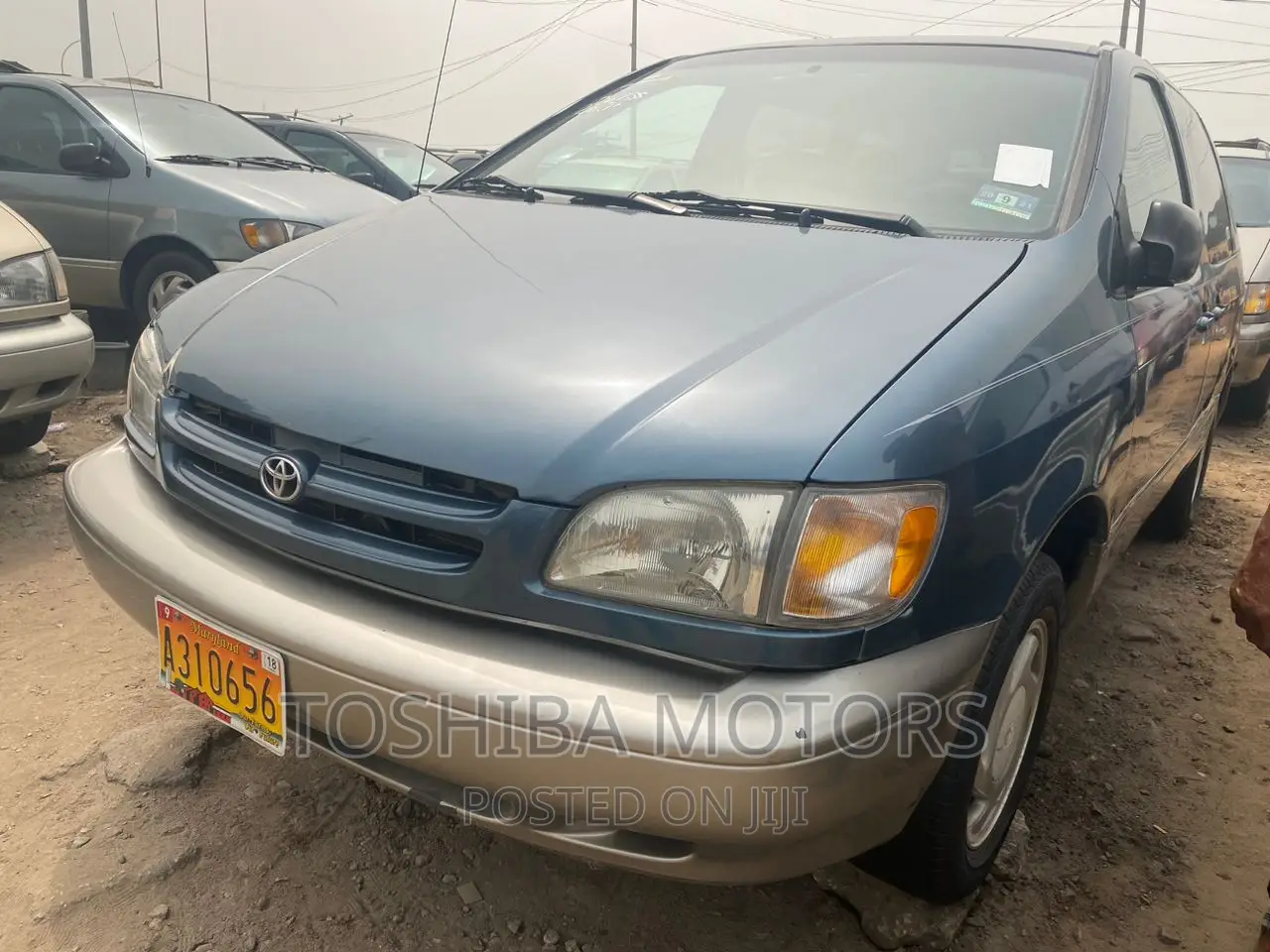 Toyota Sienna XLE FWD (3.3L V6 5A) 2004 Gray