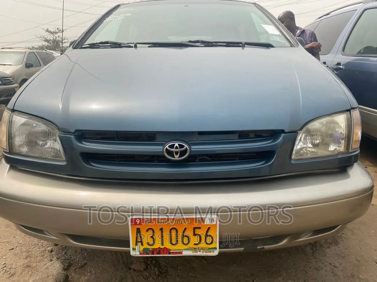 Toyota Sienna XLE FWD (3.3L V6 5A) 2004 Gray