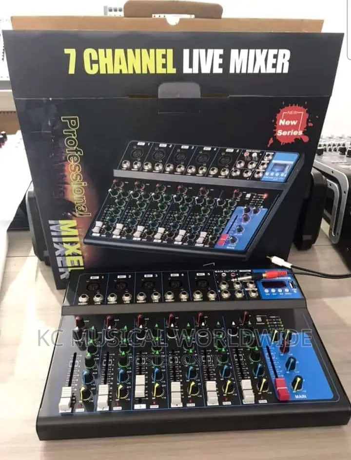 Yamaha Mixer F7chanels