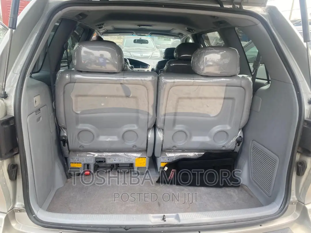 Toyota Sienna XLE 2003 Silver