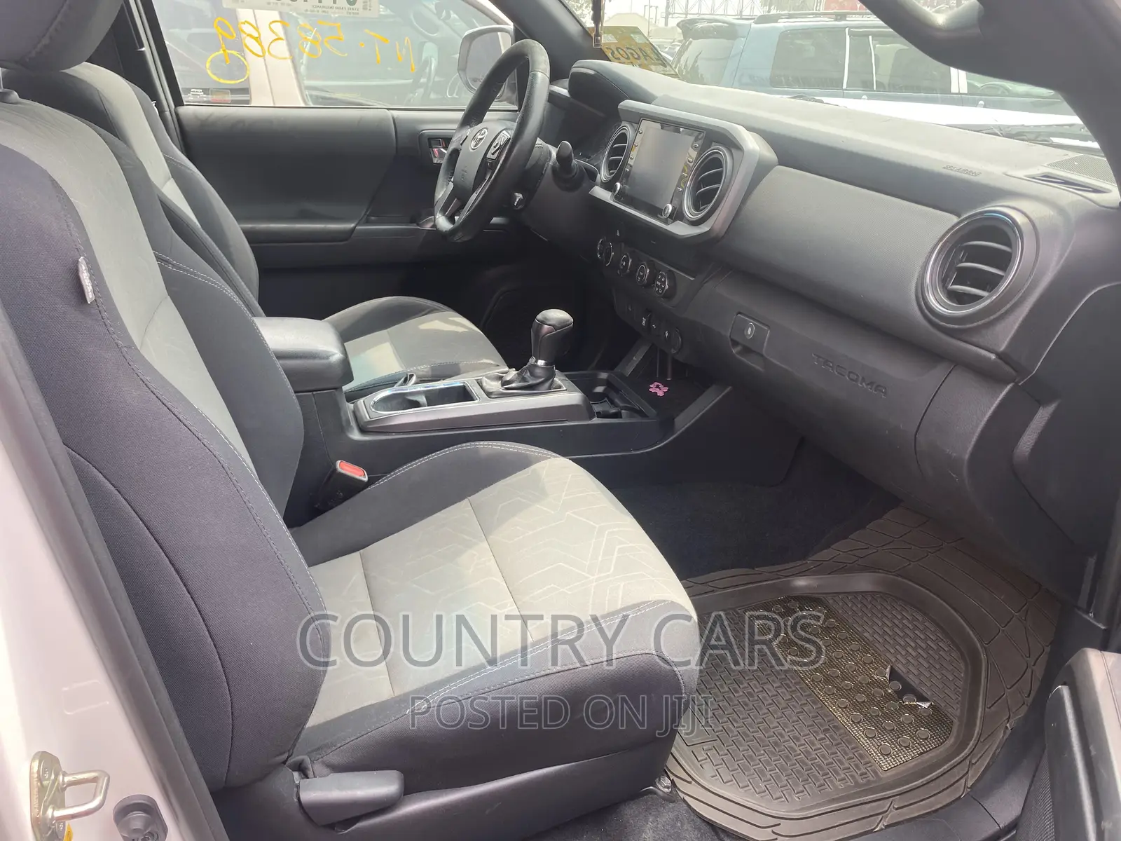 Toyota Tacoma 2020 White