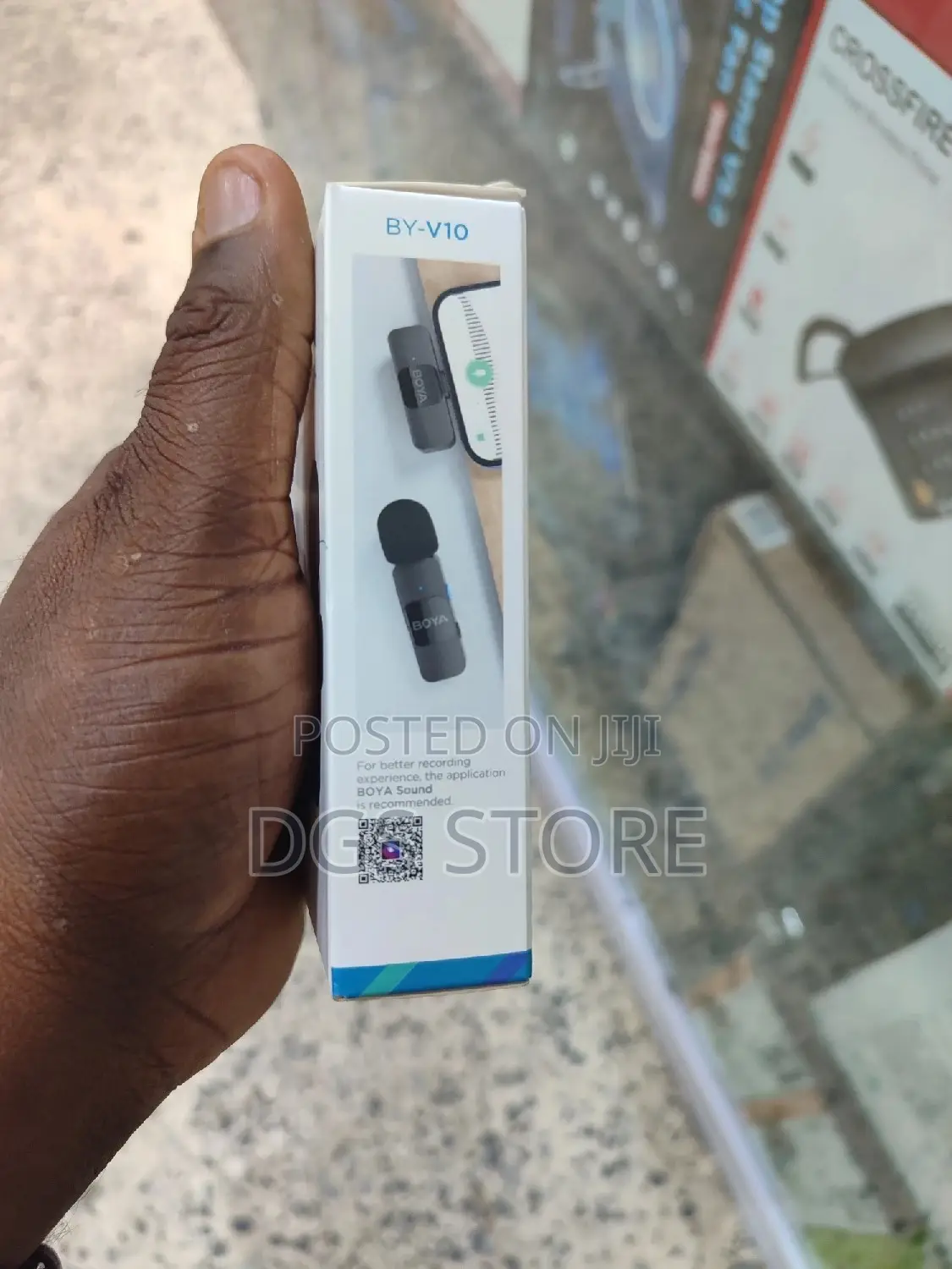 Boya by V10 Ultracompact 2.4ghz Wireless Microphone