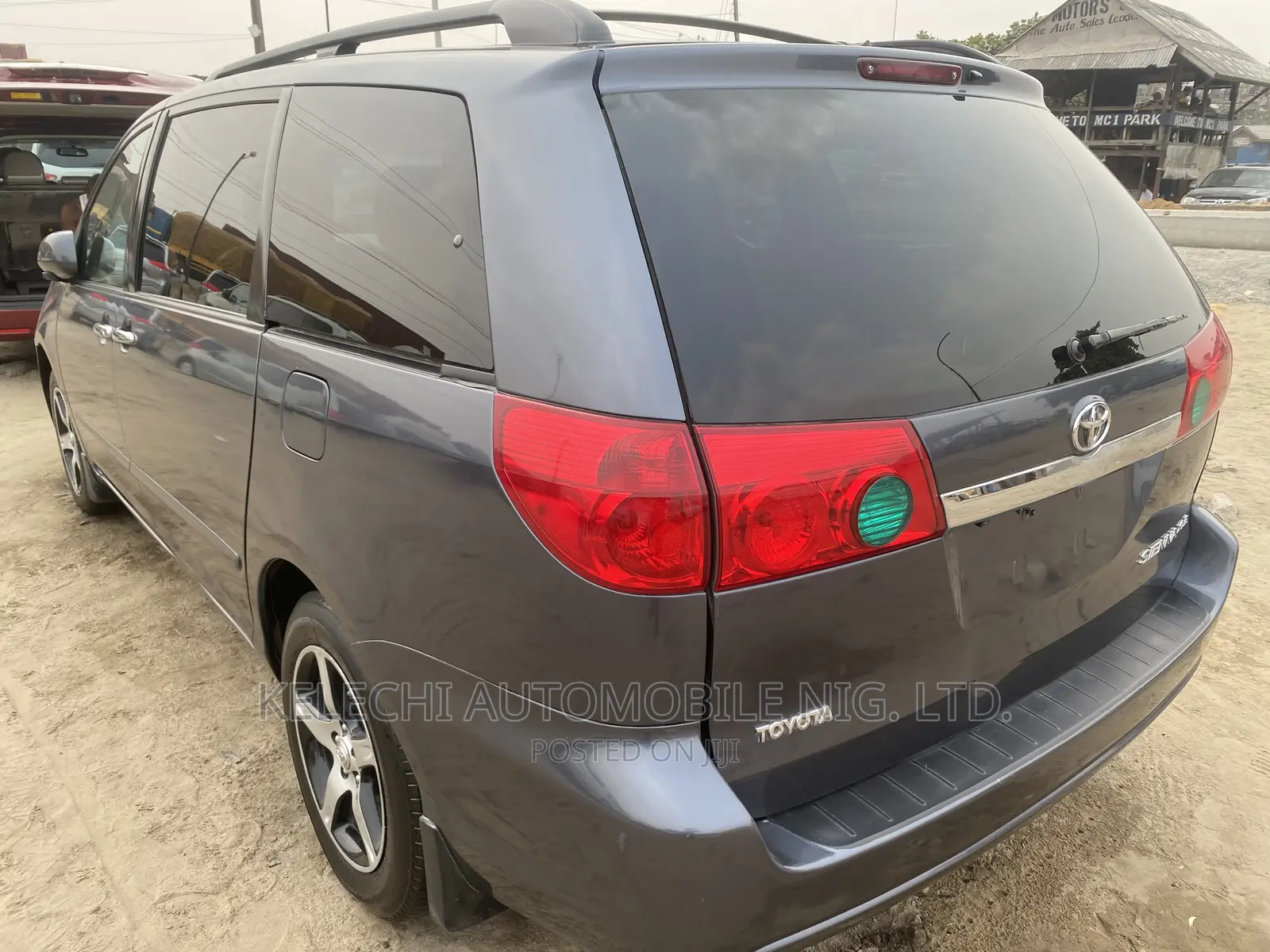 Toyota Sienna XLE AWD 2006 Gray