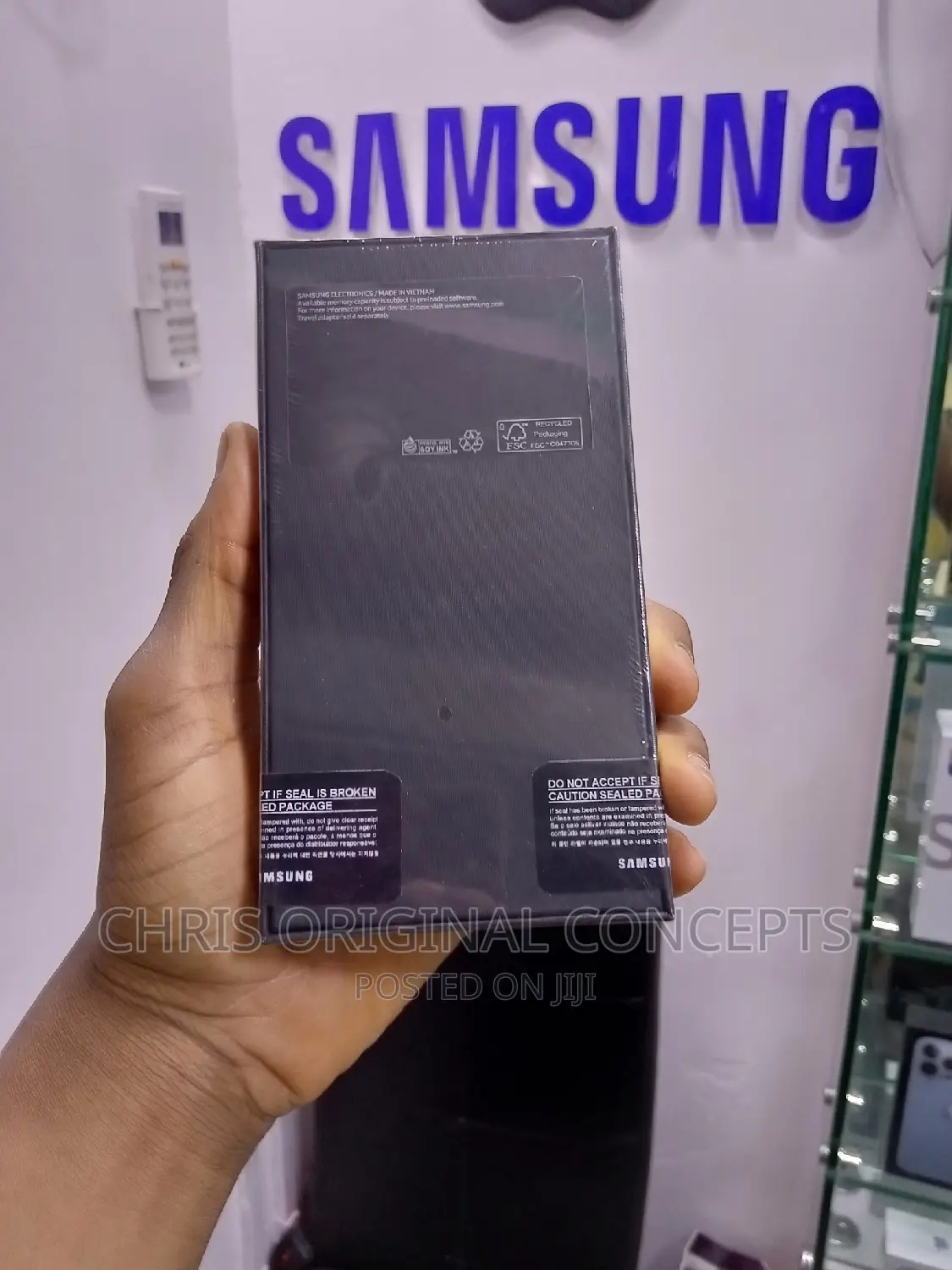 New Samsung Galaxy S22 5G 256 GB Black