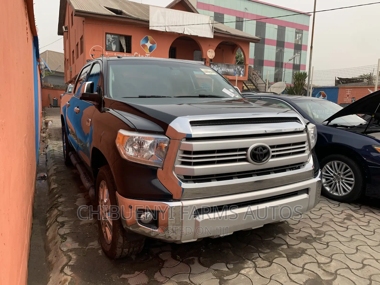 Toyota Tundra 2014 Black