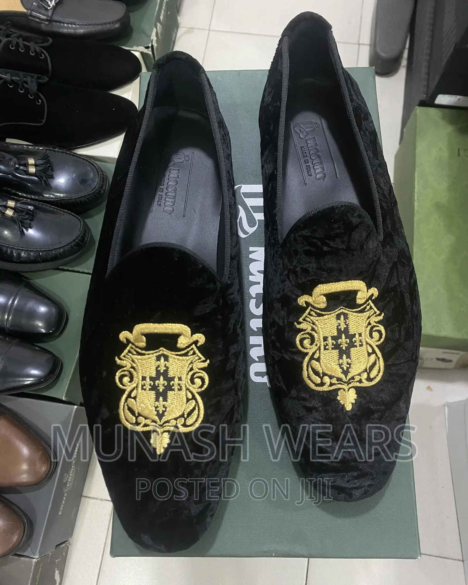 Italian Velvet Giovanni Conti Original Shoe