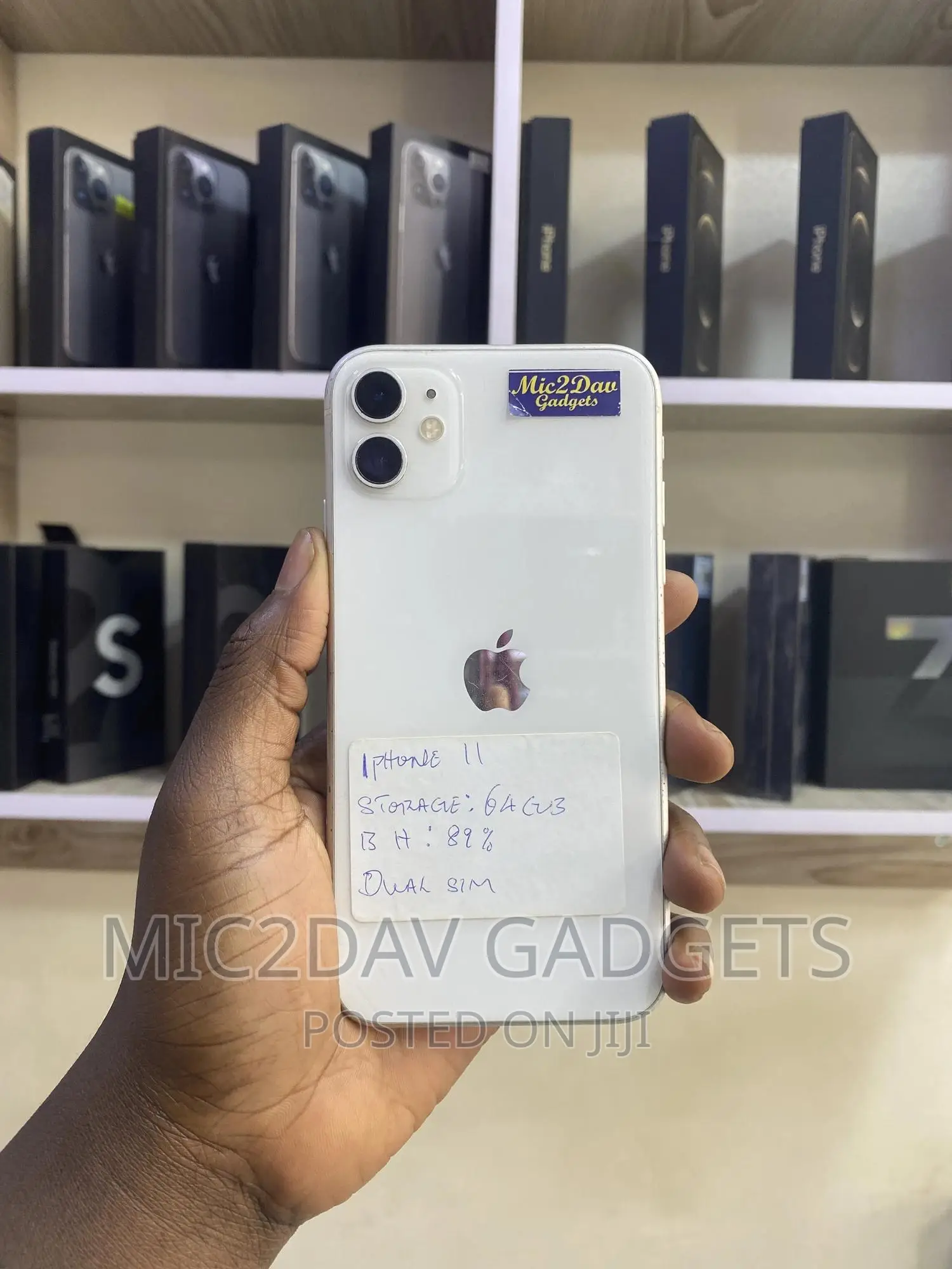Apple iPhone 11 64 GB White