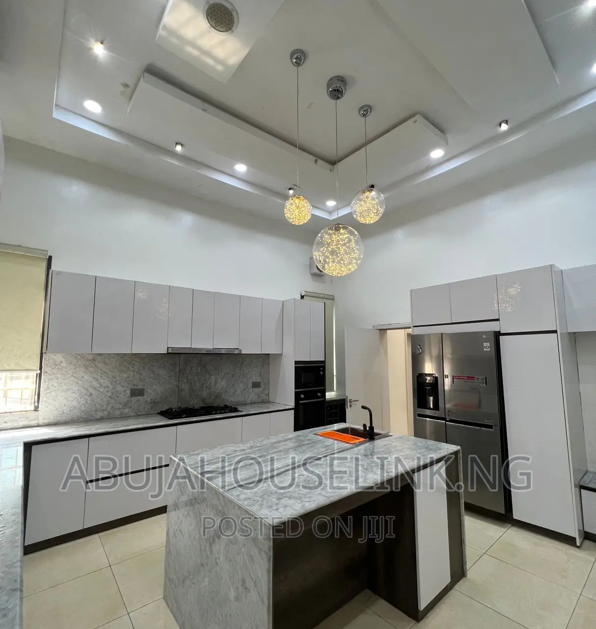 Furnished 5bdrm Duplex in Guzape Main Abuja for sale