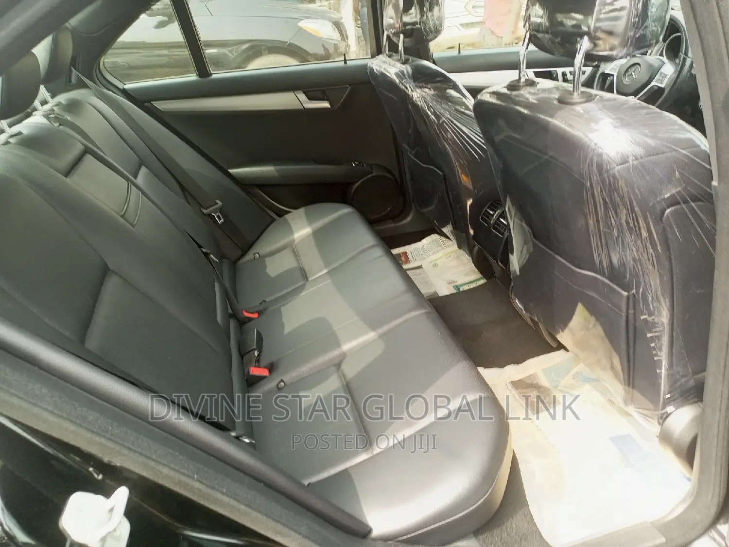 Mercedes-Benz C300 2014 Black