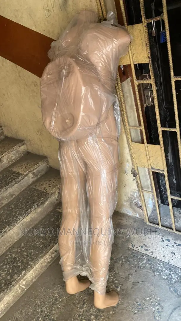 Plastic Male Armless/Headless Display Mannequin