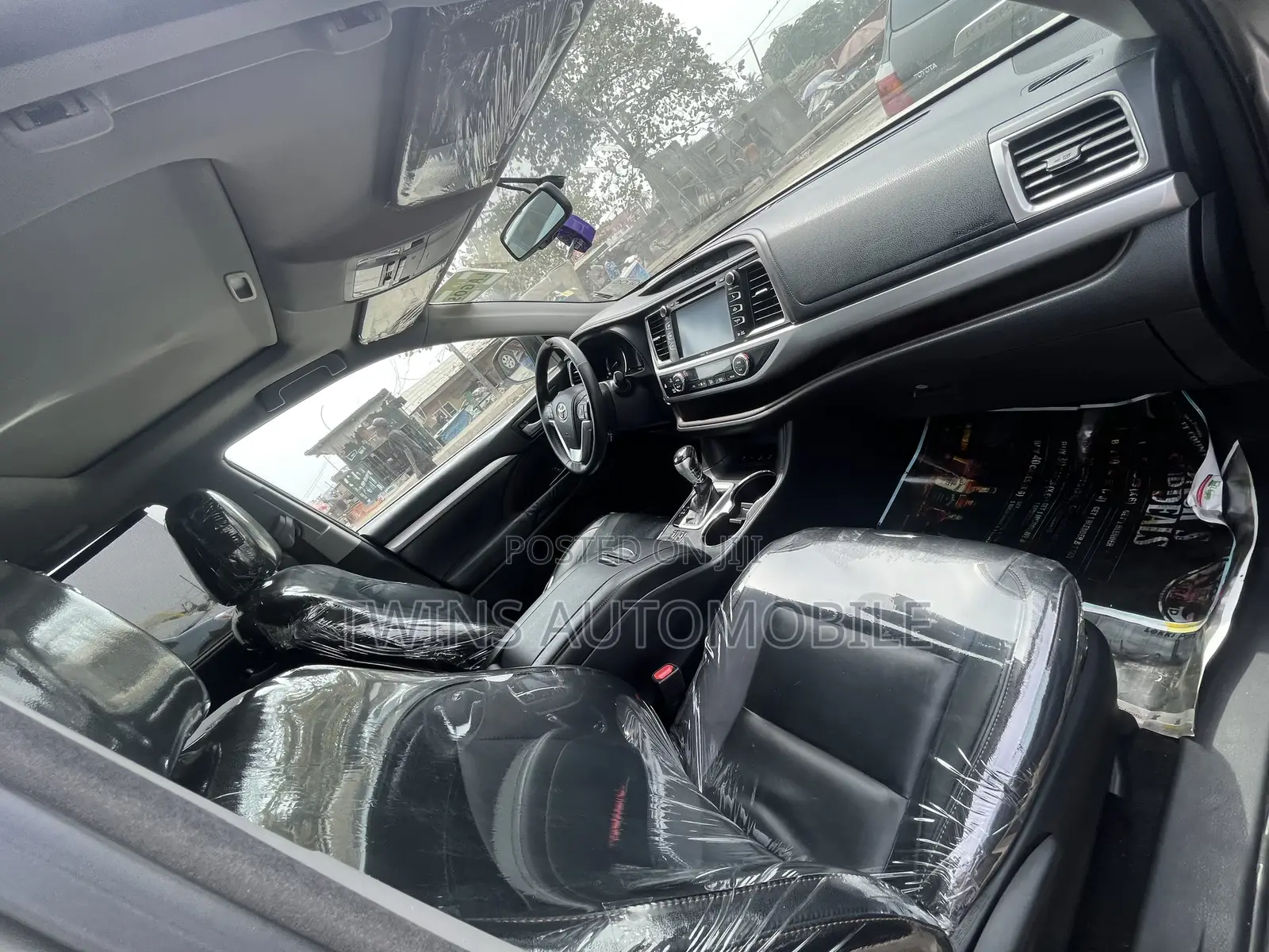 Toyota Highlander 2015 Gold