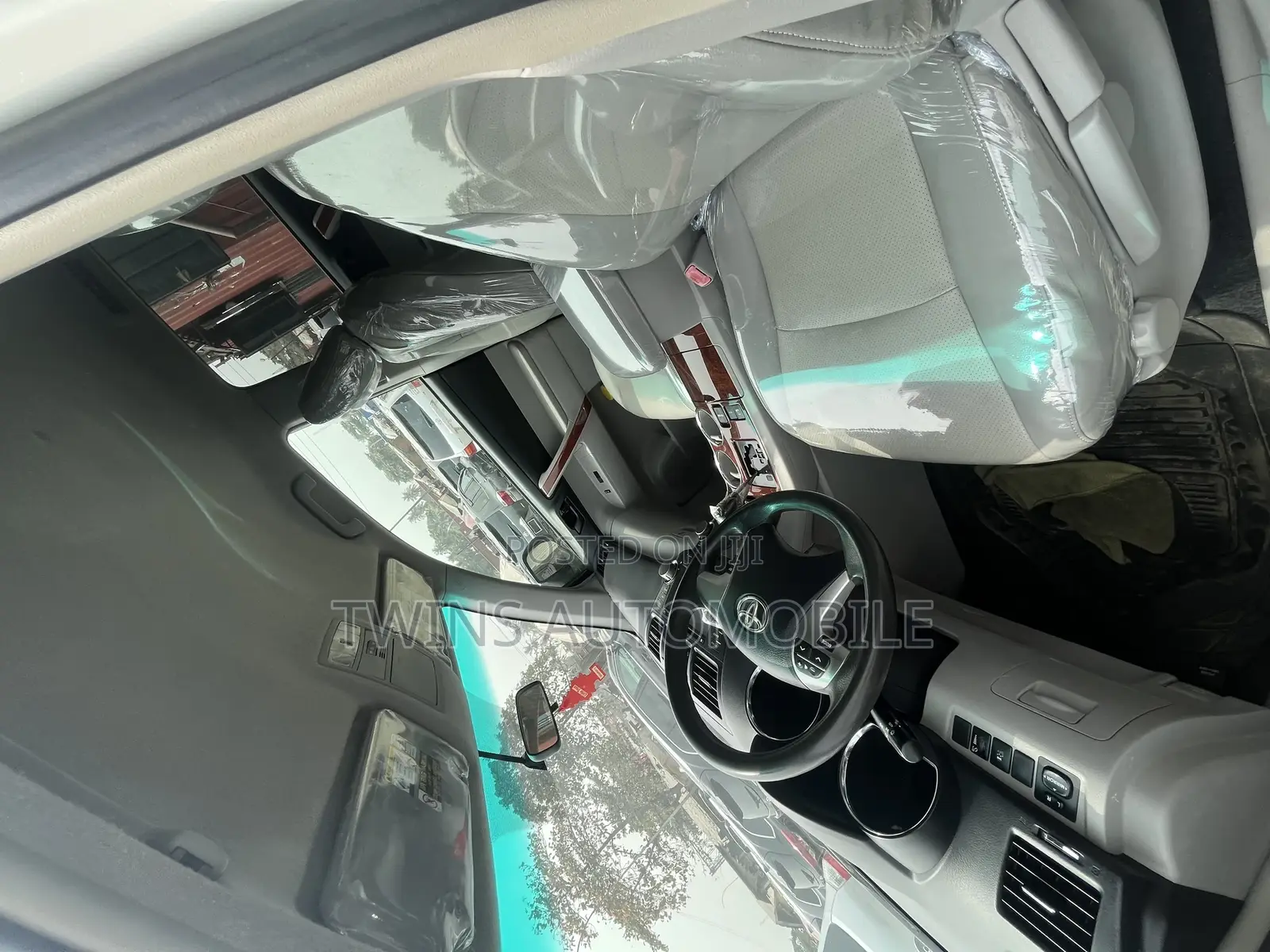 Toyota Highlander Limited 2012 White