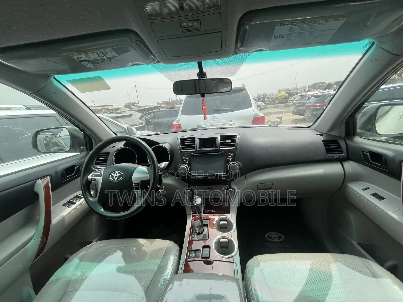 Toyota Highlander Limited 2012 White
