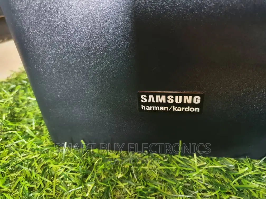 Looking New Samsung Q60R Sound Bar With Wifi/Bluetooth