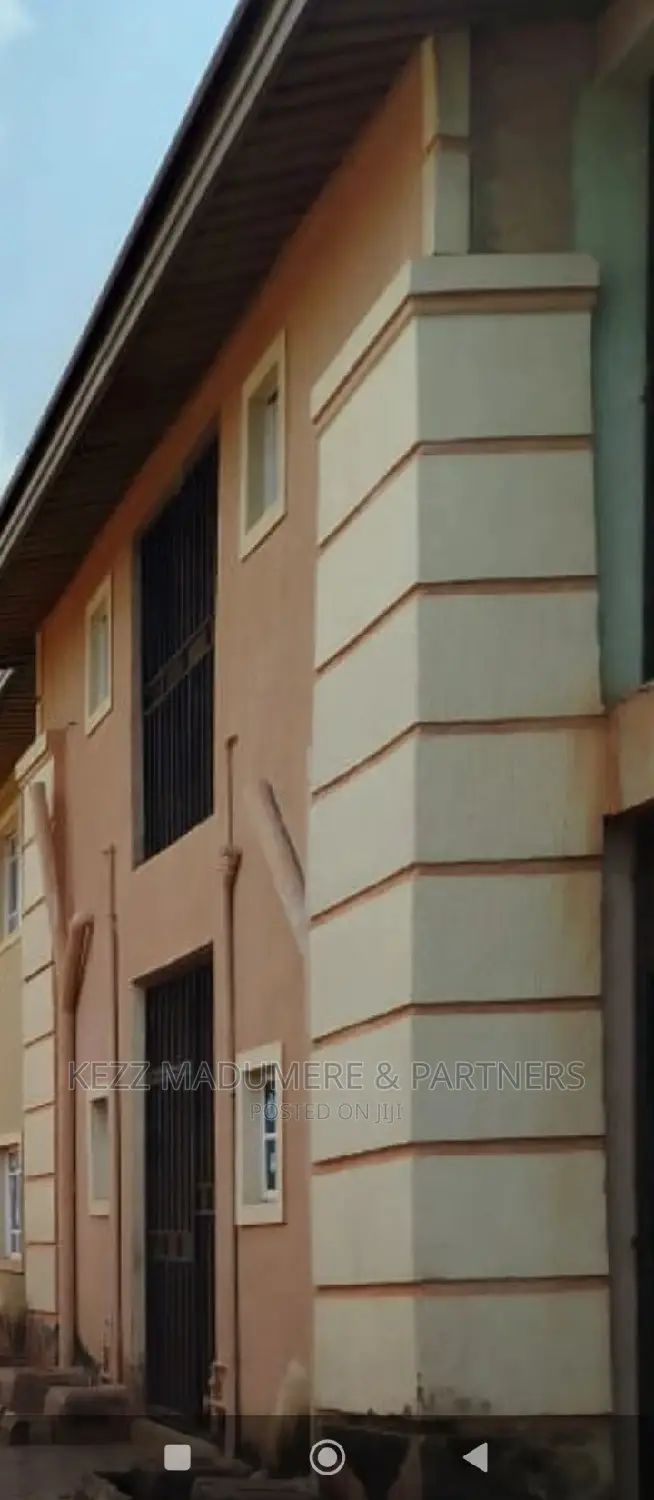10bdrm Block of Flats in Umuchigbo, Enugu, for sale