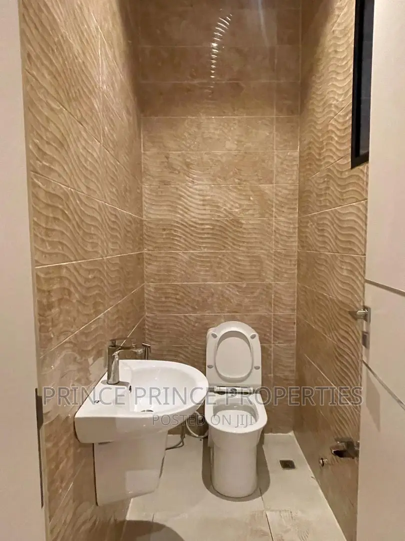 Furnished 2bdrm Block of Flats in Surulere for rent