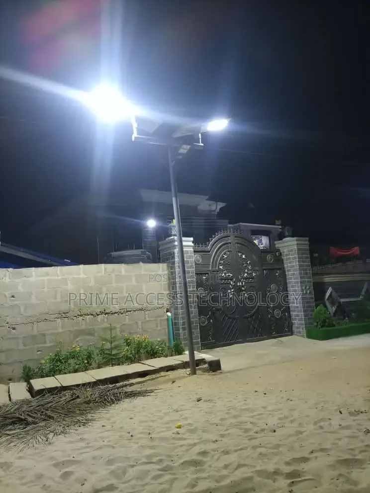 High Efficiency Solar Energy Integrated Street Lights AIO