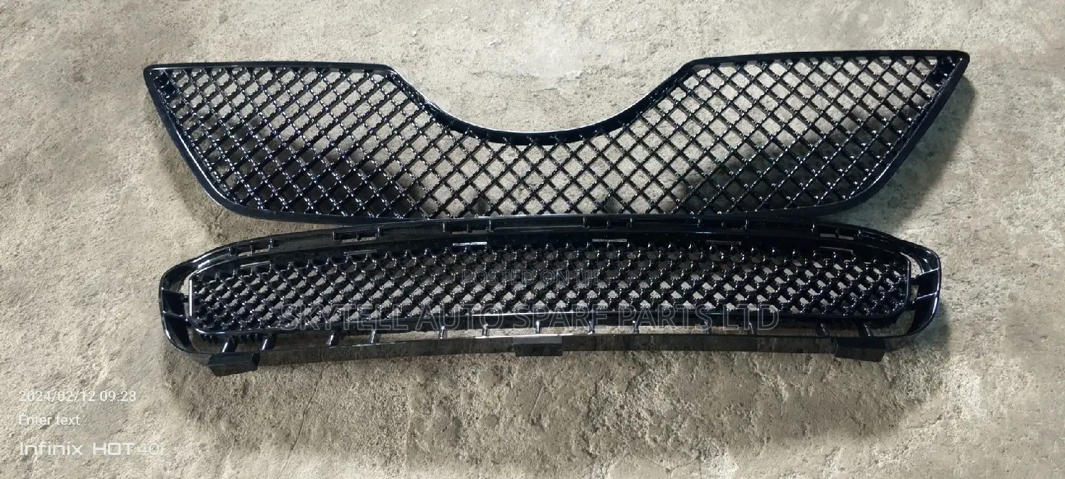 Up And Down Grill For Toyota Camry 2007