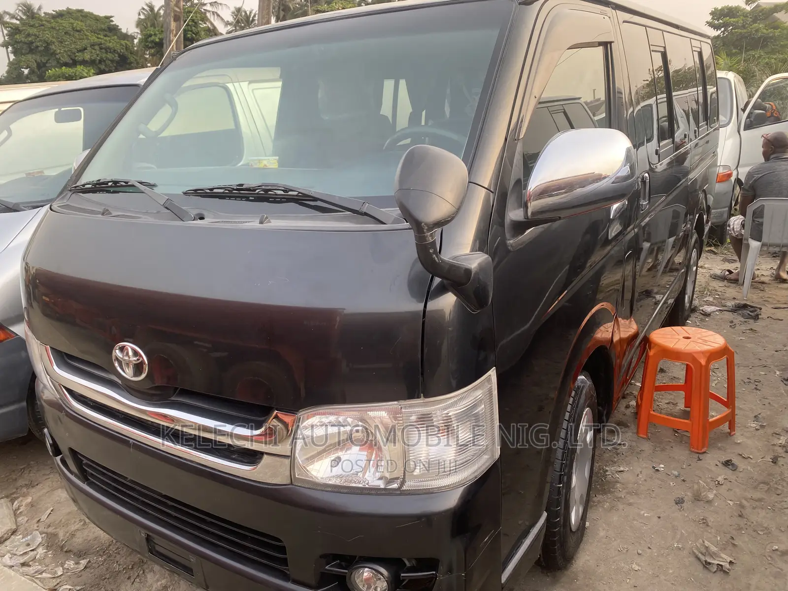 Toyota HiAce 2012 Black