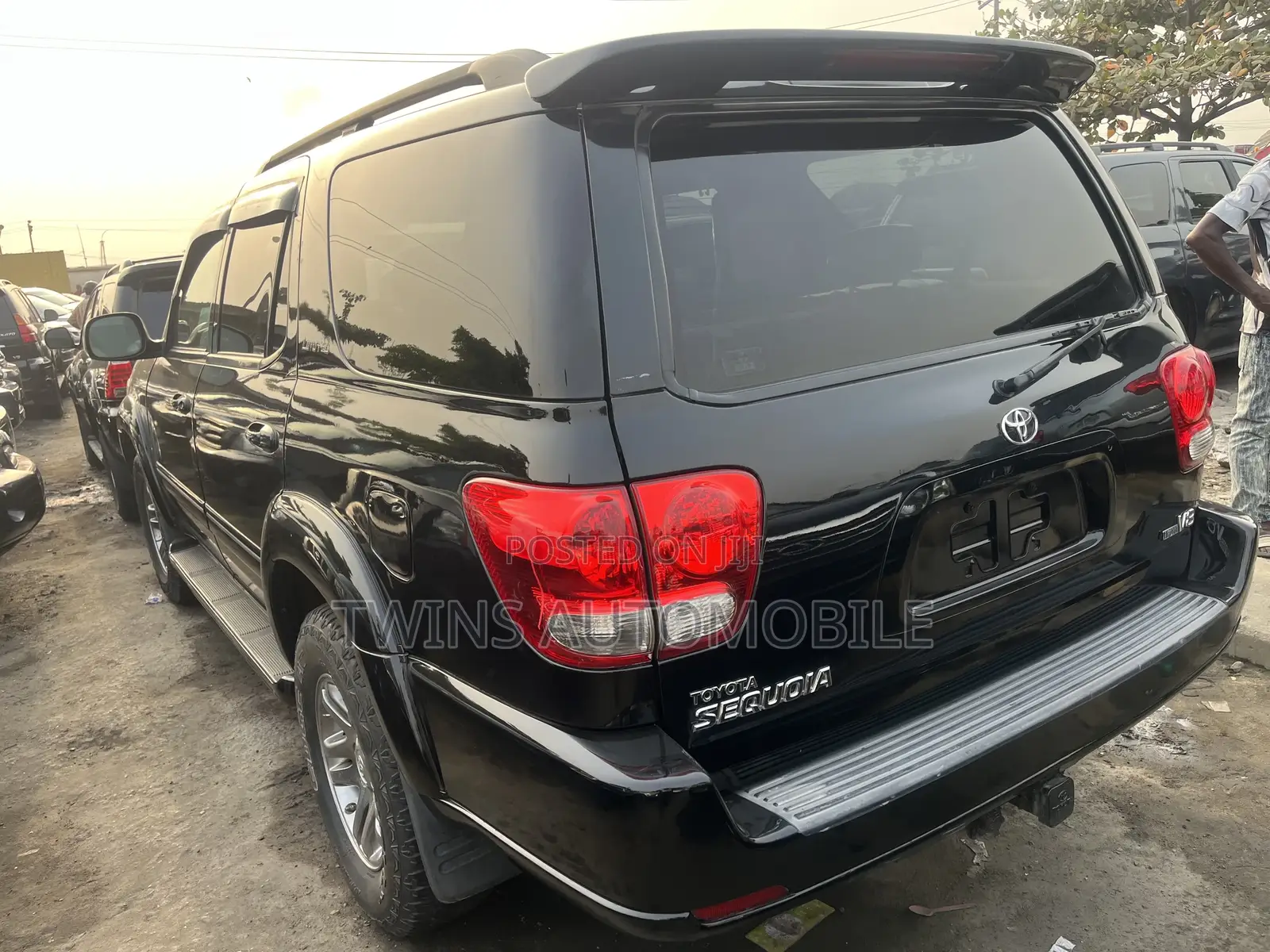 Toyota Sequoia Limited 4dr SUV 4WD (4.7L 8cyl 5A) 2007 Black