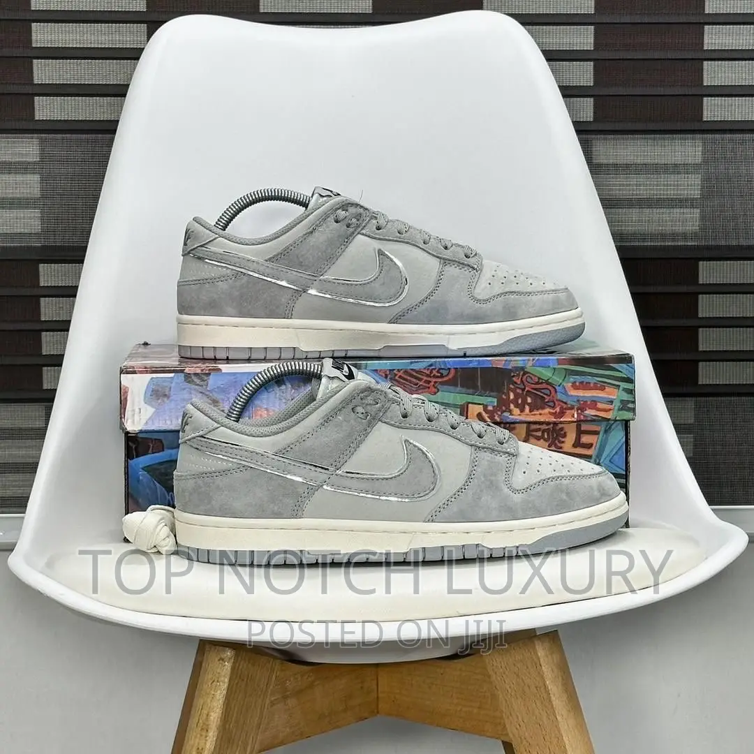 *Otomo Katsuhiro X Nike Dunk Low “Steam-Boy Ost Silver Grey