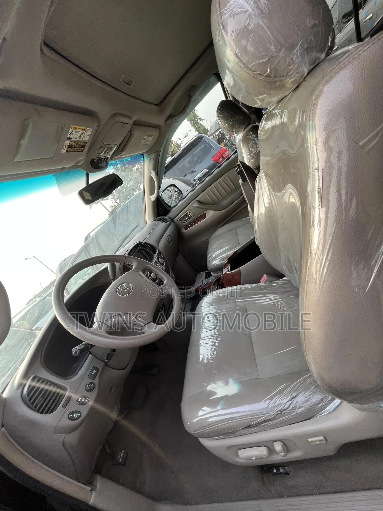 Toyota Sequoia Limited 4dr SUV 4WD (4.7L 8cyl 5A) 2007 Black