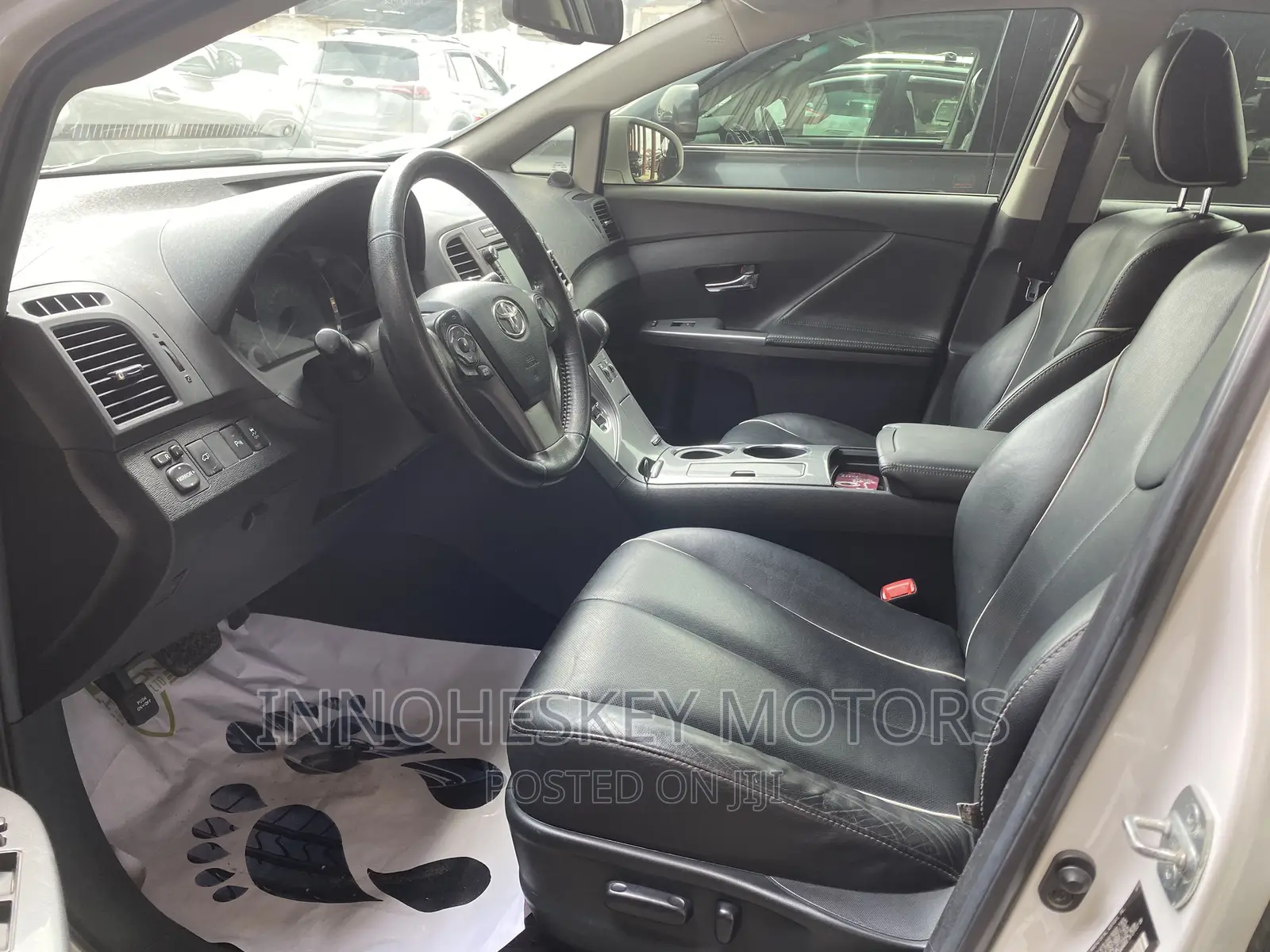 Toyota Venza Limited AWD V6 2013 White