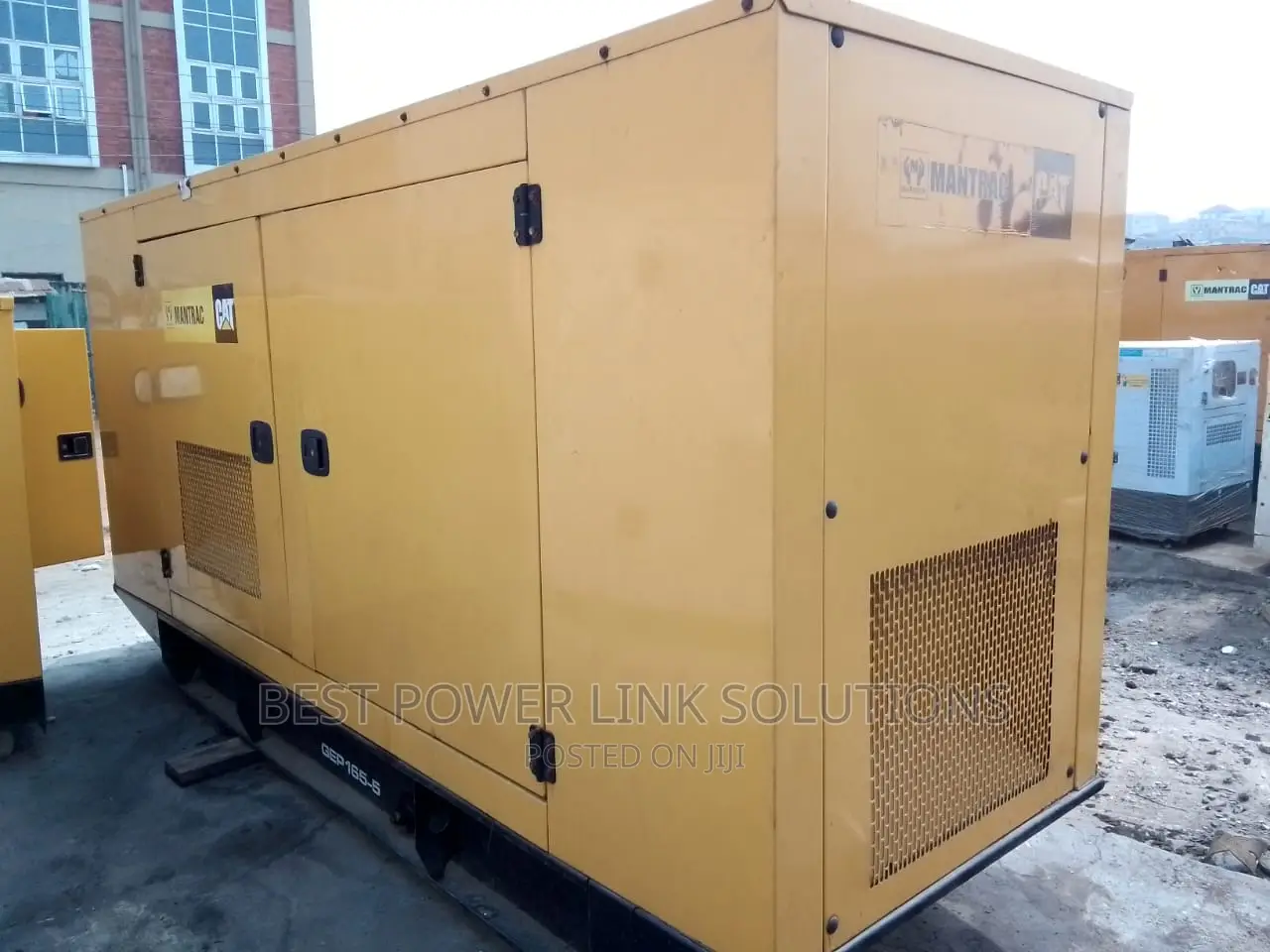 165kva UK Perkins Generator Soundproof