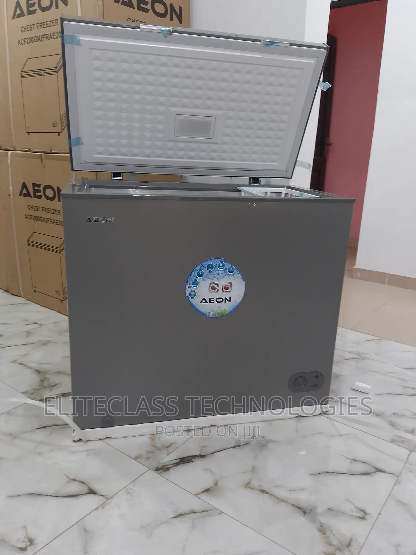 Aeon ACF200GK 202 Litre Spacious Chest Freezer R600a